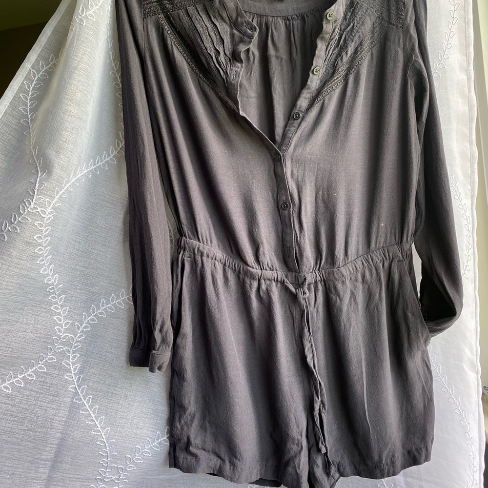 Long sleeve LOFT romper /size XS